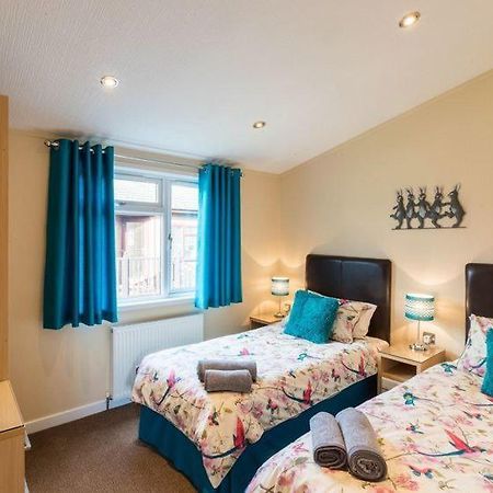 Windermere Retreat - White Cross Bay Holiday Park المظهر الخارجي الصورة